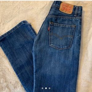 Levi’s straight leg jeans dark wash